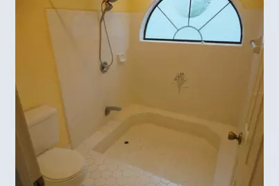 7823 SW 9th Place, Gainesville, FL 32607 - Photo 9