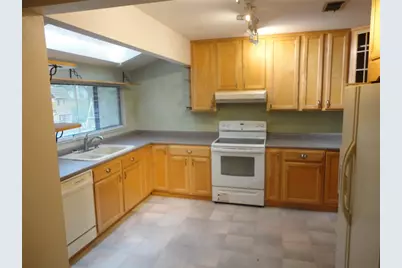 7823 SW 9th Place, Gainesville, FL 32607 - Photo 3