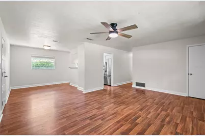 2138 NW 28th Place, Gainesville, FL 32605 - Photo 5