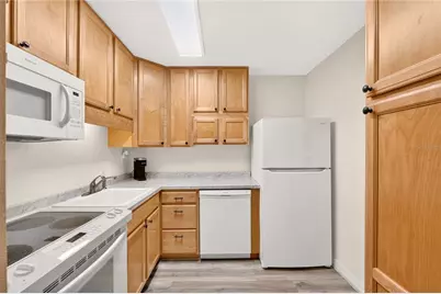 2842 SW 14th Drive #103, Gainesville, FL 32608 - Photo 3
