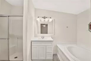 1827 SE 43rd Terrace, Gainesville, FL 32641 - Photo 21