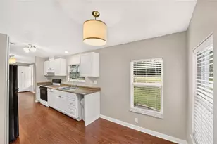 1827 SE 43rd Terrace, Gainesville, FL 32641 - Photo 13