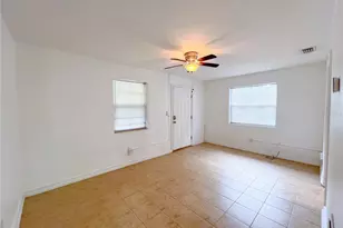 626 NW 31st Pl, Gainesville, FL 32609 - Photo 5