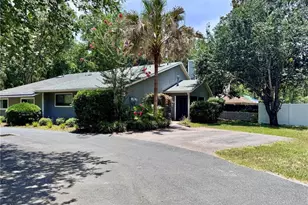 3915 NW 7th Pl, Gainesville, FL 32607 - Photo 11