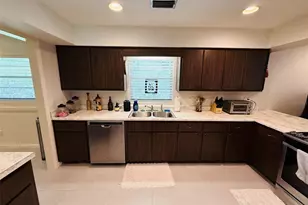 1705 NW 21st St, Gainesville, FL 32605 - Photo 11