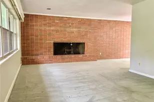 2238 NW 16th Ave, Gainesville, FL 32605 - Photo 3