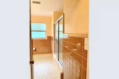 2238 NW 16th Avenue, Gainesville, FL 32605 - Photo 25