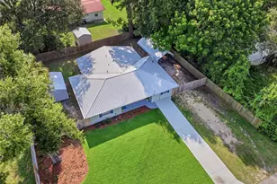 115 NE 5th St, Chiefland, FL 32626 - Photo 33
