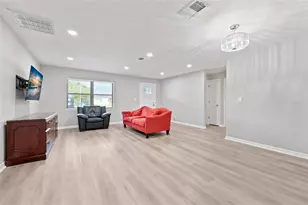 115 NE 5th St, Chiefland, FL 32626 - Photo 9