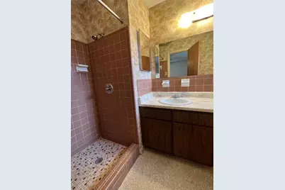 703 NE 5th Place, Gainesville, FL 32601 - Photo 11
