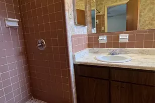 703 NE 5th Pl, Gainesville, FL 32601 - Photo 11
