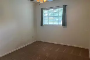 703 NE 5th Pl, Gainesville, FL 32601 - Photo 15