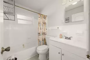 1118 SE 19th St, Gainesville, FL 32641 - Photo 19