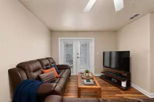 835 SW 9th St, Gainesville, FL 32601 - Photo 11
