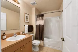 835 SW 9th St, Gainesville, FL 32601 - Photo 17