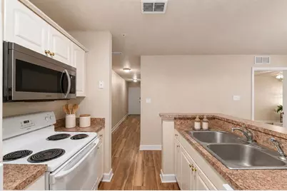 835 SW 9th Street #109, Gainesville, FL 32601 - Photo 7