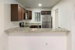 83 SE 16th Ave, Gainesville, FL 32601 - Photo 5