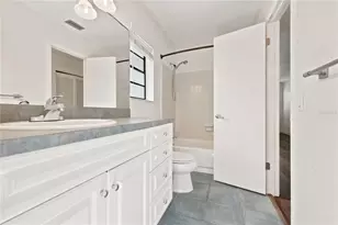 9520 NW 6th Pl, Gainesville, FL 32607 - Photo 17