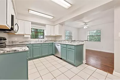 9520 NW 6th Place, Gainesville, FL 32607 - Photo 5