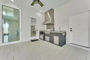 10468 SW 32nd Ave, Gainesville, FL 32608 - Photo 7