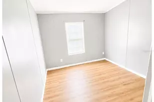 36910 Sunshine Rd, Zephyrhills, FL 33541 - Photo 15