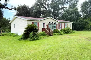 36910 Sunshine Rd, Zephyrhills, FL 33541 - Photo 1