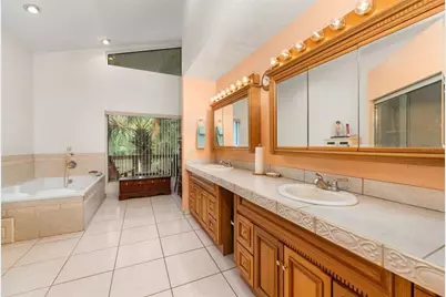2033 SE Highway 317, Old Town, FL 32680 - Photo 27