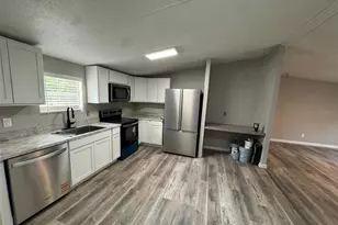 7420 NE 111th Pl, Gainesville, FL 32609 - Photo 3