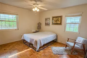 1815 NE 7th St, Gainesville, FL 32609 - Photo 11