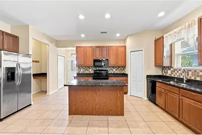 2803 Moonstone Bend, Kissimmee, FL 34758 - Photo 9