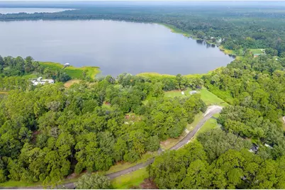 486 Lakeshore Drive, Starke, FL 32091 - Photo 17