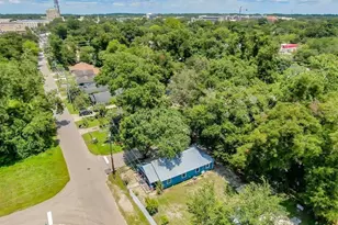 703 SW 5th St, Gainesville, FL 32601 - Photo 11