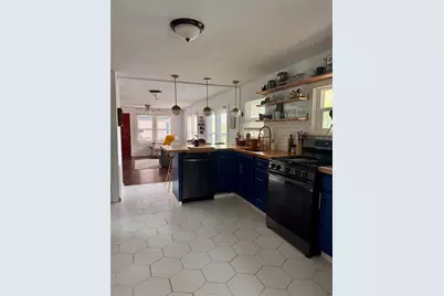 703 SW 5th Street, Gainesville, FL 32601 - Photo 3