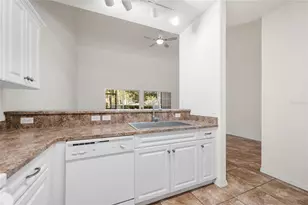 1571 NW 29 Rd, Gainesville, FL 32605 - Photo 9