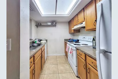 931 SW 57th Terrace, Gainesville, FL 32607 - Photo 7