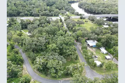 9850 Kentucky Avenue, Fanning Springs, FL 32693 - Photo 5