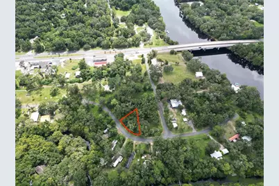 7739 Lake Avenue, Fanning Springs, FL 32693 - Photo 1