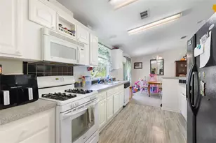 305 NE 290th Ave, Old Town, FL 32680 - Photo 7