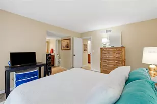 2508 SW 14th Dr, Gainesville, FL 32608 - Photo 21