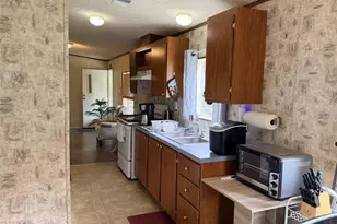 230 E Rodgers Blvd, Chiefland, FL 32626 - Photo 9