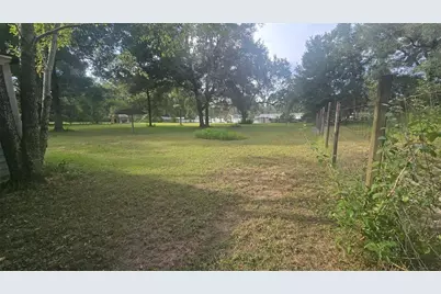 10211 NE 72nd Street, Bronson, FL 32621 - Photo 9