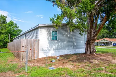 17242 Bradford Avenue, Brooker, FL 32622 - Photo 5