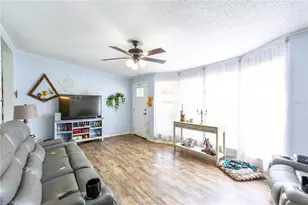 17242 Bradford Ave, Brooker, FL 32622 - Photo 11
