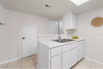 2508 SW 35th Place #J-58, Gainesville, FL 32608 - Photo 7