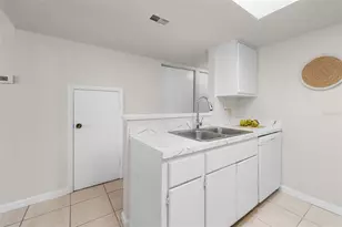 2508 SW 35th Pl, Gainesville, FL 32608 - Photo 7