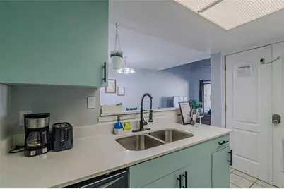 7200 SW 8th Avenue #E27, Gainesville, FL 32607 - Photo 11