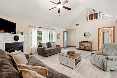 322 NE 4th Avenue, Trenton, FL 32693 - Photo 3