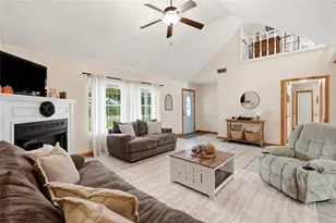 322 NE 4th Ave, Trenton, FL 32693 - Photo 3