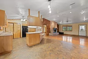 6351 SW 2nd Ln, Bell, FL 32619 - Photo 9