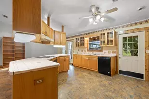 6351 SW 2nd Ln, Bell, FL 32619 - Photo 7
